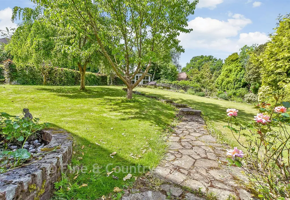Patio / Decking - Burwash Common, Etchingham, Etchingham, East Sussex - Wards of Kent