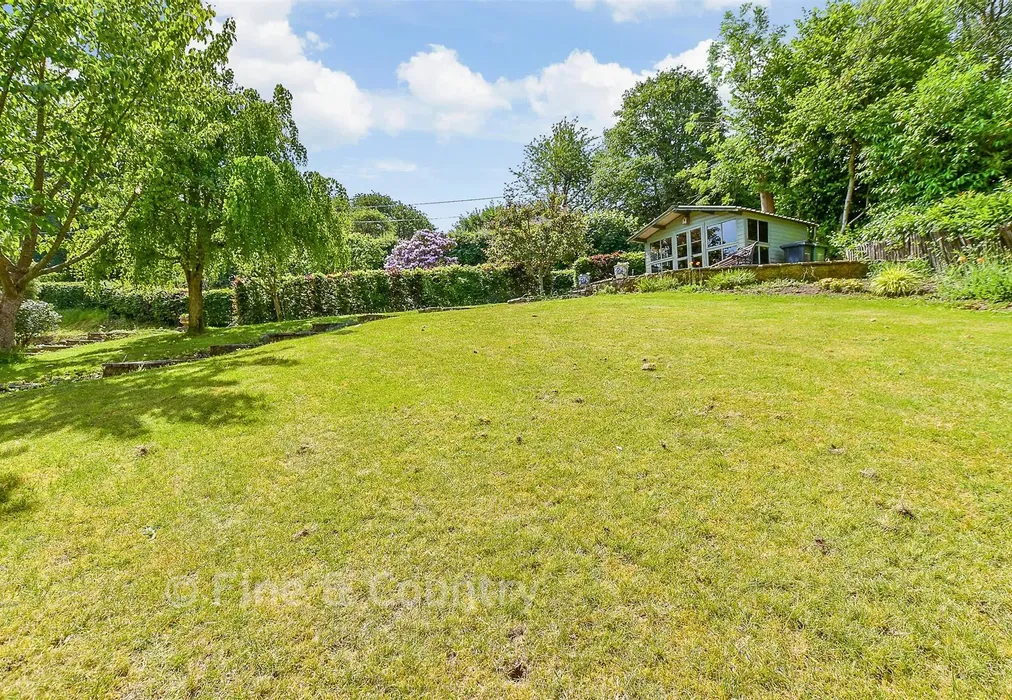 Rear Garden - Burwash Common, Etchingham, Etchingham, East Sussex - Wards of Kent