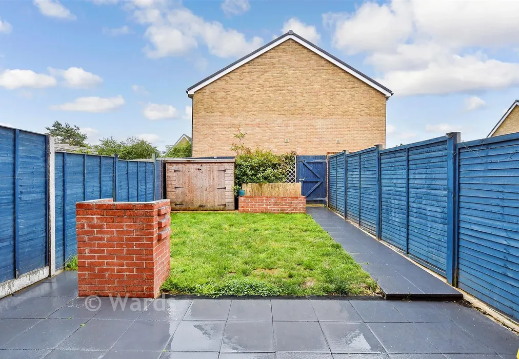 Rear Garden - Marigold Place, Coxheath, Maidstone, Kent - Wards of Kent