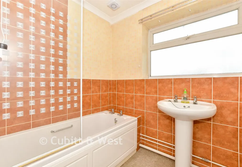 Bathroom - Queens Fields West, Bognor Regis, West Sussex - Wards of Kent