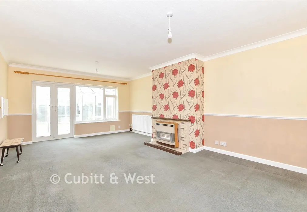 Lounge - Queens Fields West, Bognor Regis, West Sussex - Wards of Kent