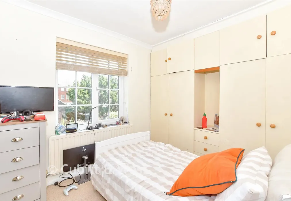 Bedroom 4 - Dial Close, Barnham, West Sussex - Wards of Kent
