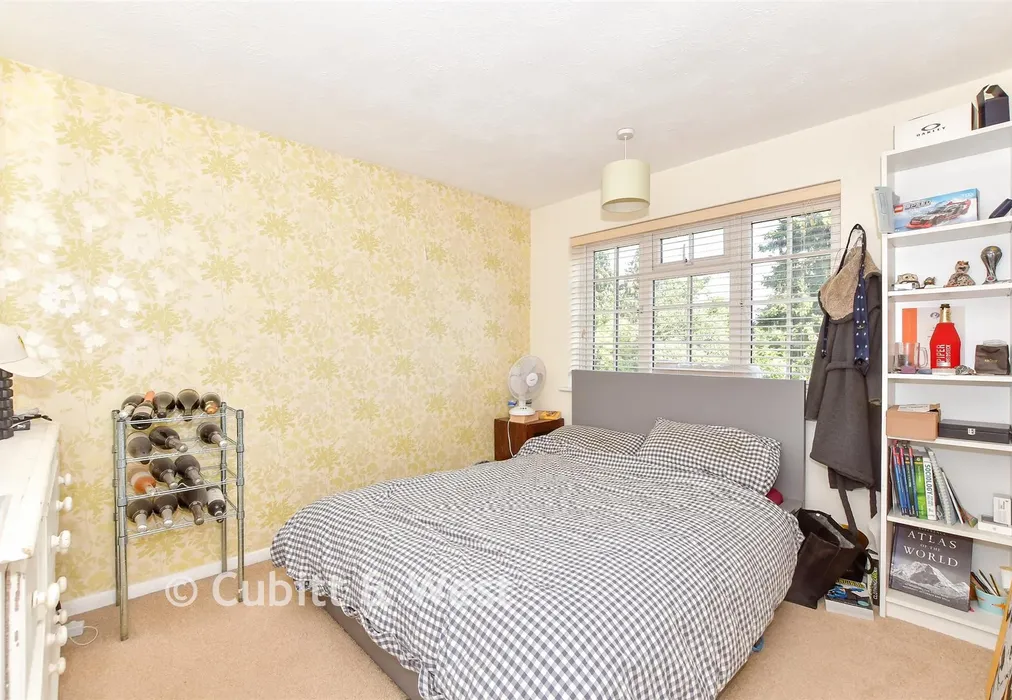 Bedroom 2 - Dial Close, Barnham, West Sussex - Wards of Kent