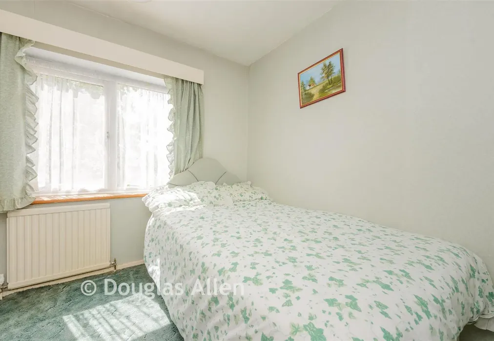Bedroom 3 - Fauners, Basildon, Essex - Wards of Kent