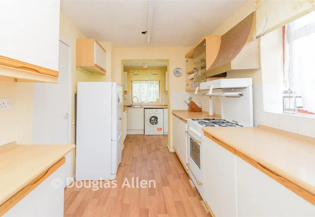 Kitchen - Fauners, Basildon, Essex - Wards of Kent