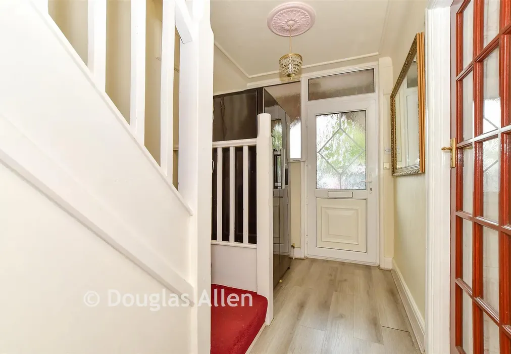 Hallway - Eustace Road, Romford, Essex - Wards of Kent