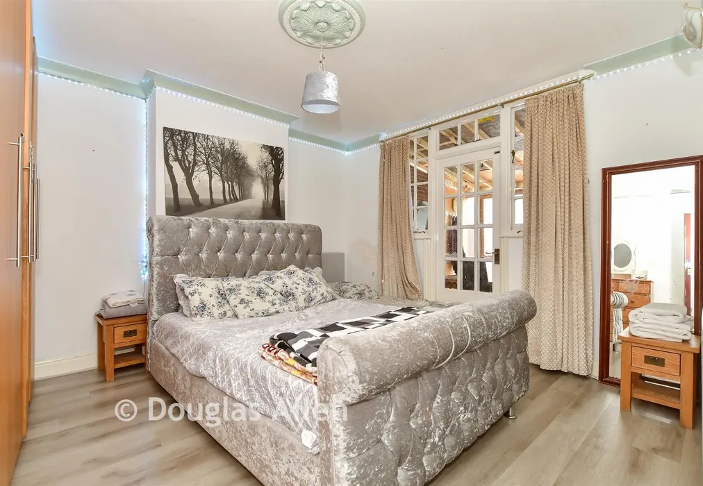 Dining Room - Eustace Road, Romford, Essex - Wards of Kent