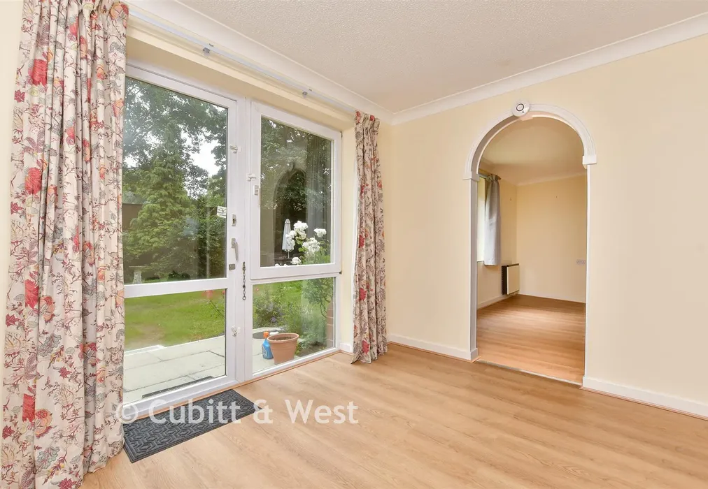 Lounge/Diner - Cedar Road, Sutton, Surrey - Wards of Kent