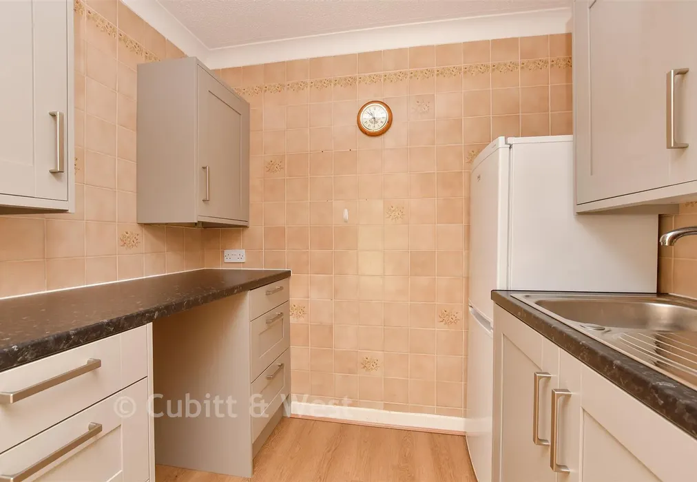 Kitchen - Cedar Road, Sutton, Surrey - Wards of Kent