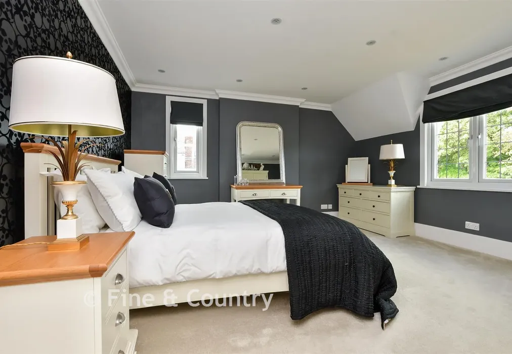 Bedroom 2 - North Foreland Road, Broadstairs, Kent - Wards of Kent