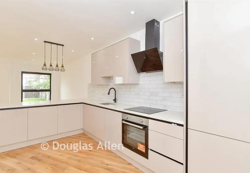 Lounge/Diner/Kitchen - Freshwell Avenue, Romford, Essex - Wards of Kent