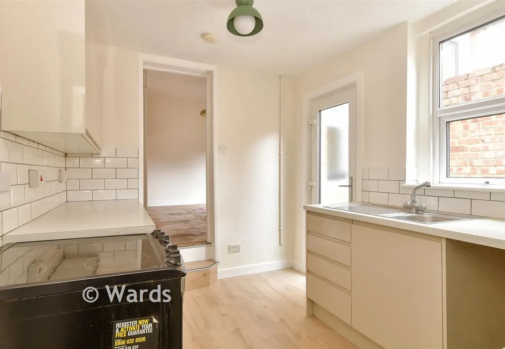Kitchen - Foord Street, Rochester, Kent - Wards of Kent