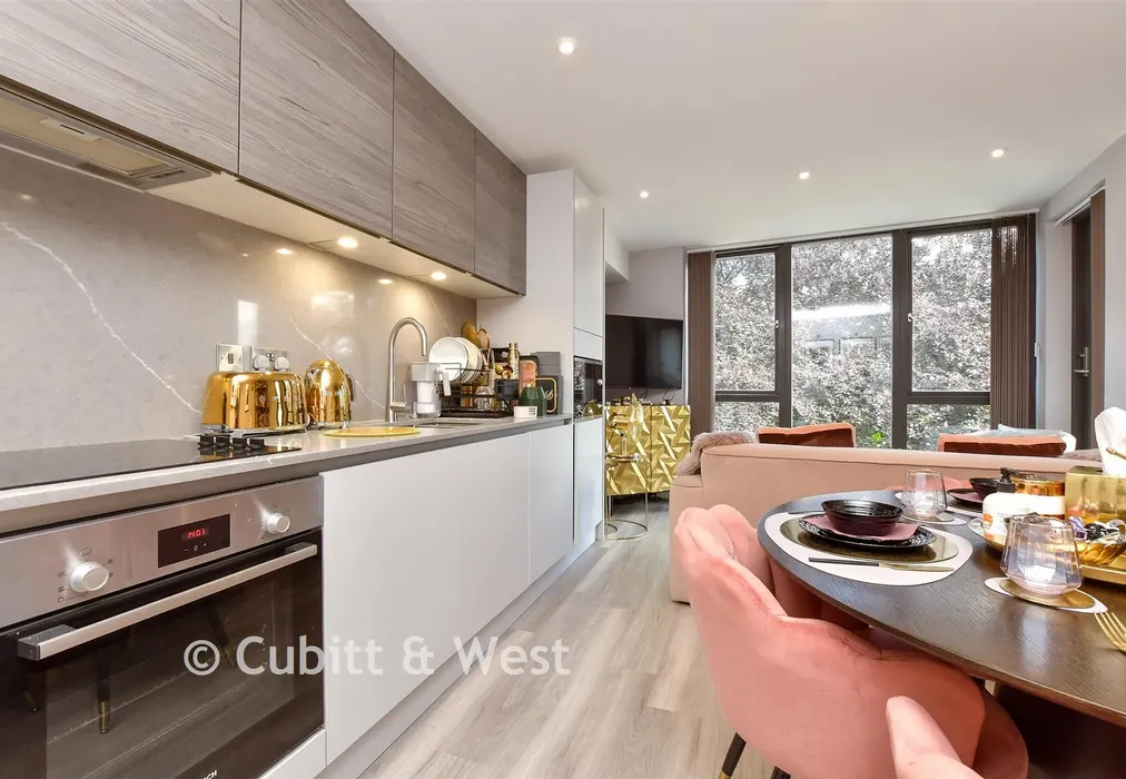 Lounge / Kitchen / Diner - Manor Road, Wallington, Surrey - Wards of Kent