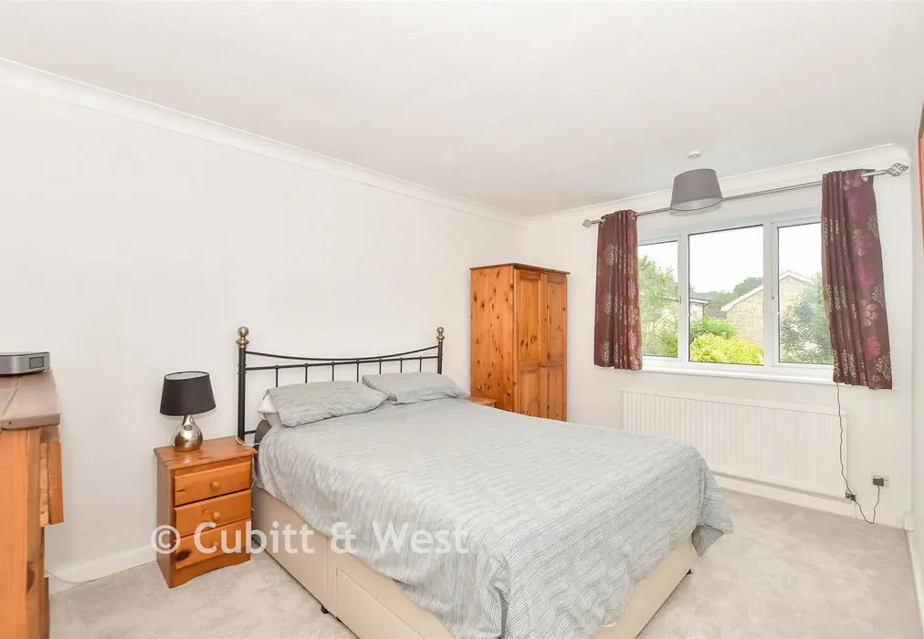 Bedroom 1 - Aspen Walk, Haywards Heath, West Sussex - Wards of Kent