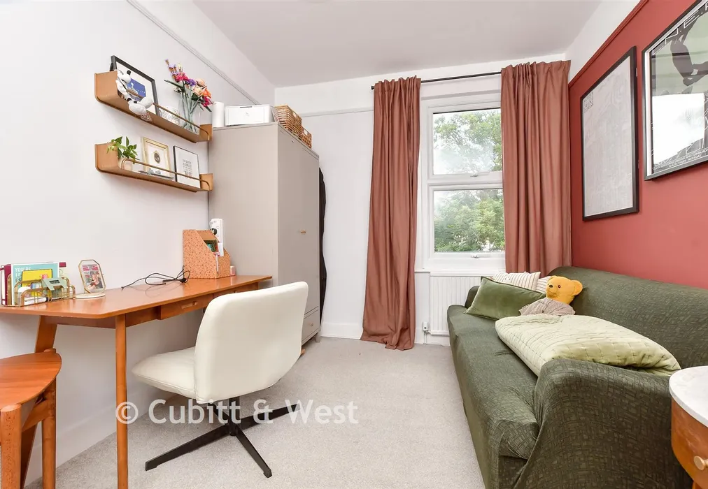 Bedroom 2 - Dalmally Road, Croydon, Surrey - Wards of Kent