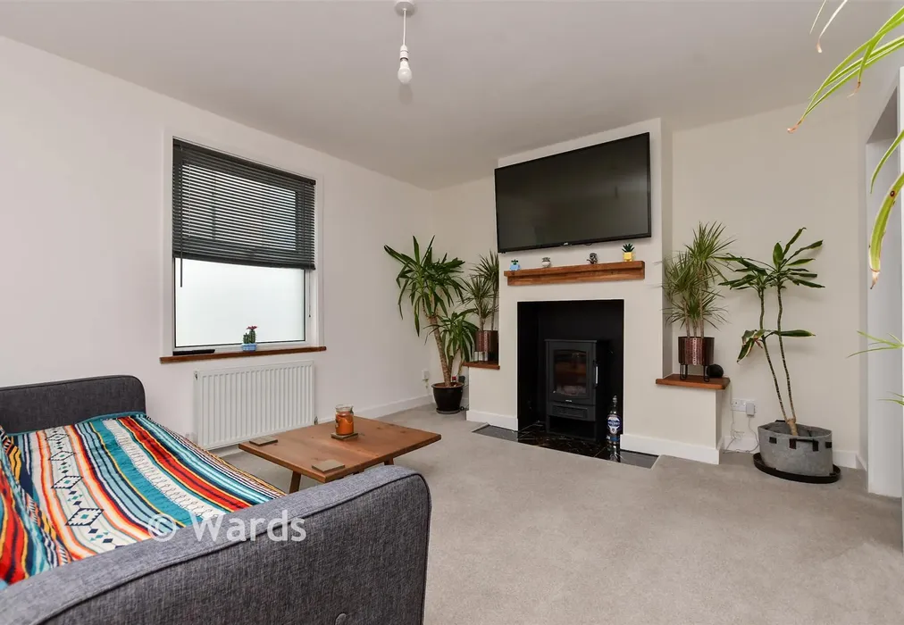 Lounge - Upper Dumpton Park Road, Ramsgate, Kent - Wards of Kent