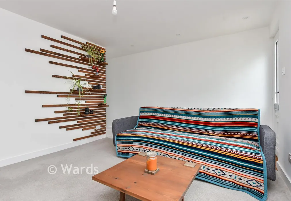 Lounge - Upper Dumpton Park Road, Ramsgate, Kent - Wards of Kent