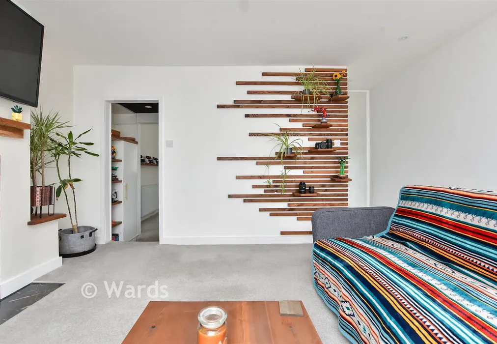 Lounge - Upper Dumpton Park Road, Ramsgate, Kent - Wards of Kent