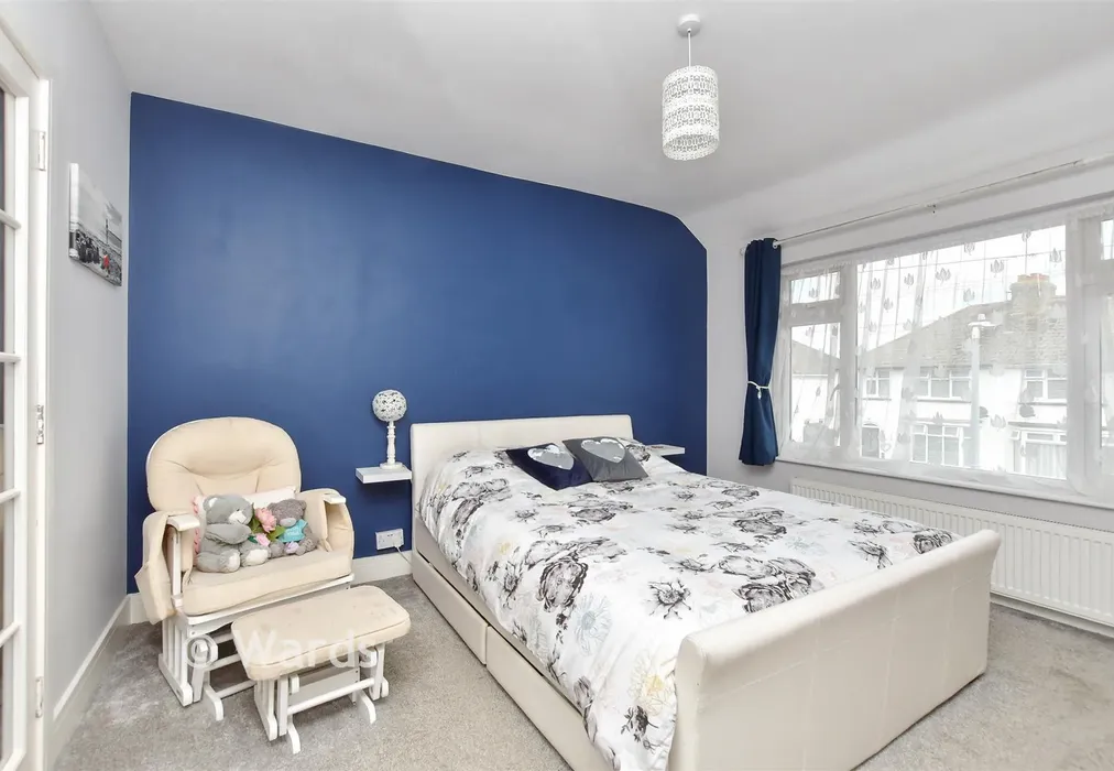 Bedroom 1 - Vincent Road, Sittingbourne, Kent - Wards of Kent