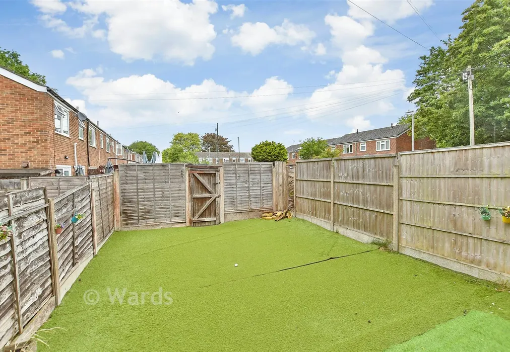 Rear Garden - Fielder Close, Sittingbourne, Kent - Wards of Kent