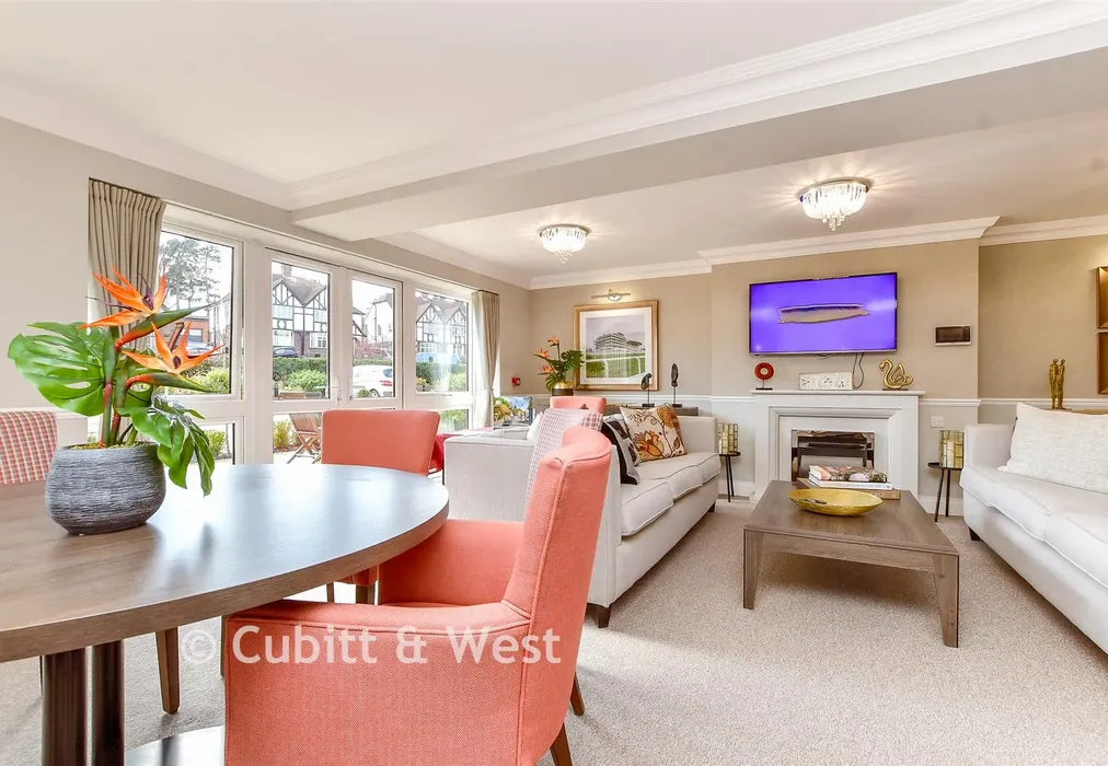 Communal Lounge - Great Tattenhams, Epsom, Surrey - Wards of Kent