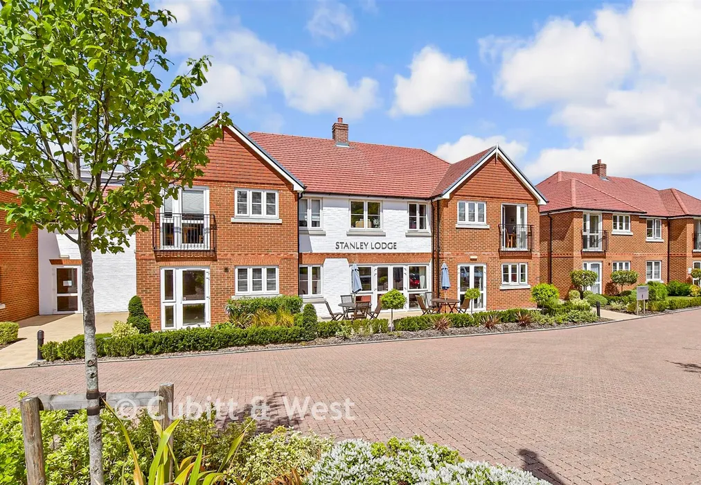 Front  (Web) - Great Tattenhams, Epsom, Surrey - Wards of Kent