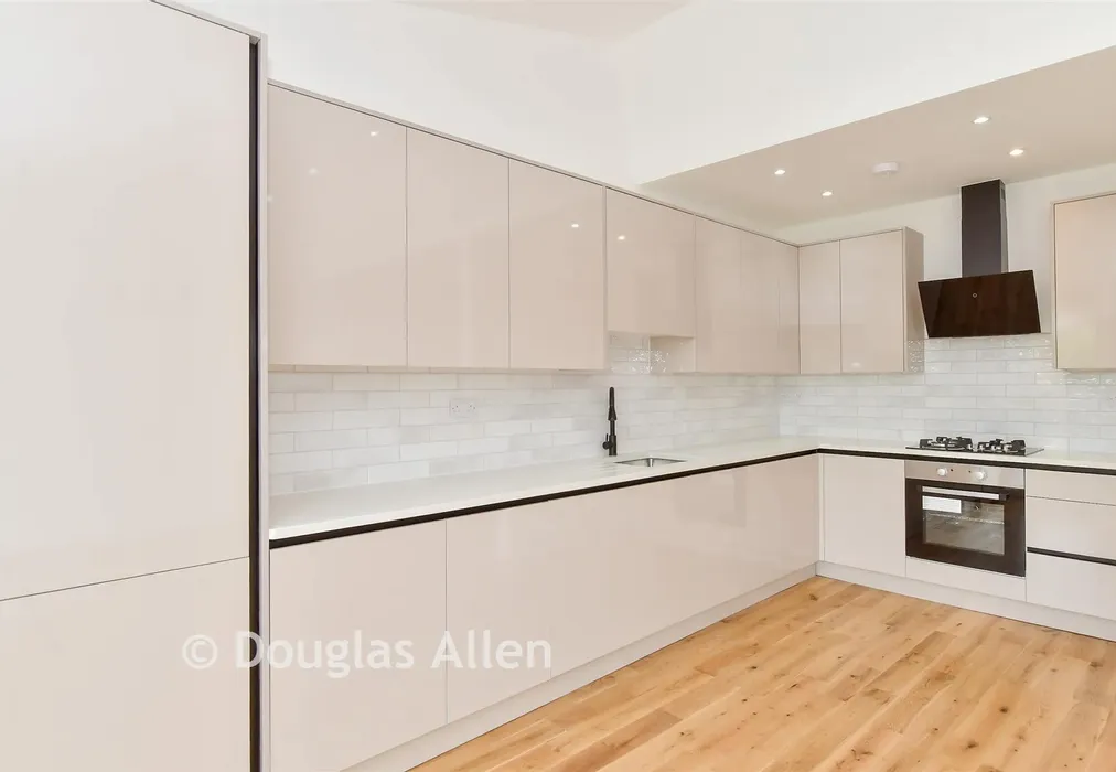 Kitchen/Diner - Freshwell Avenue, Chadwell Heath, Essex - Wards of Kent