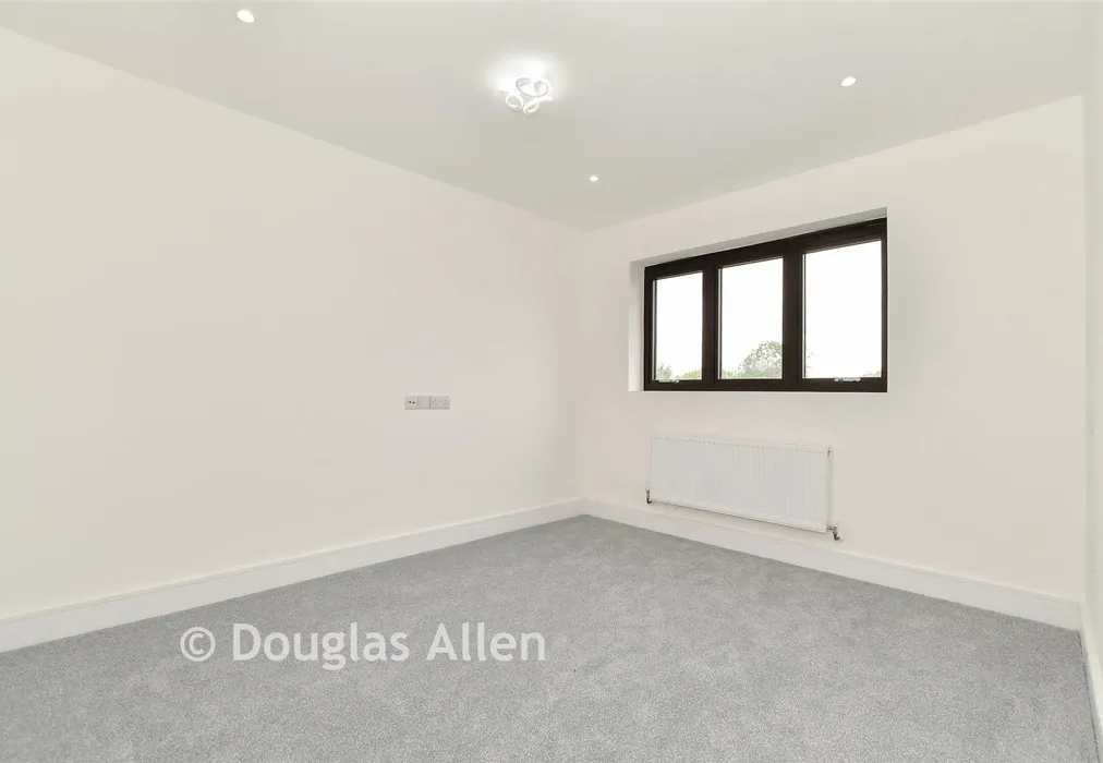 Bedroom 3 - Freshwell Avenue, Chadwell Heath, Essex - Wards of Kent