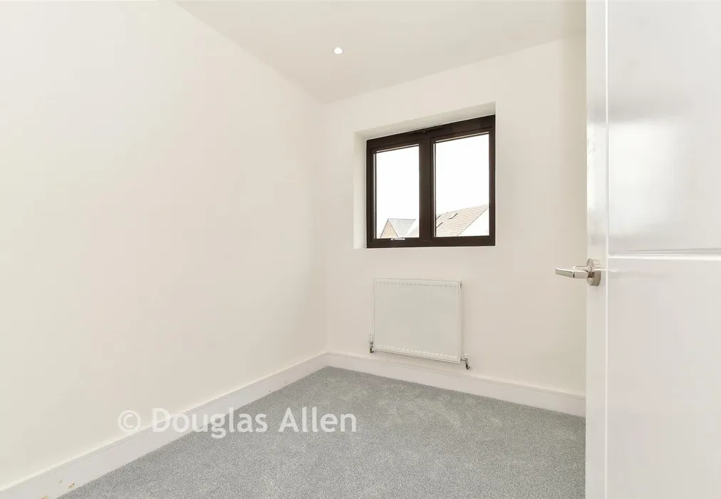 Bedroom 4 - Freshwell Avenue, Chadwell Heath, Essex - Wards of Kent