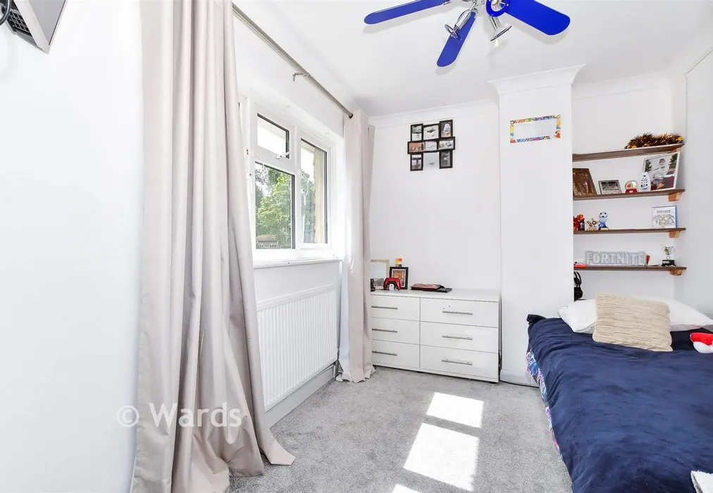 Bedroom 3 - Sycamore Drive, Greenacres, Aylesford, Kent - Wards of Kent
