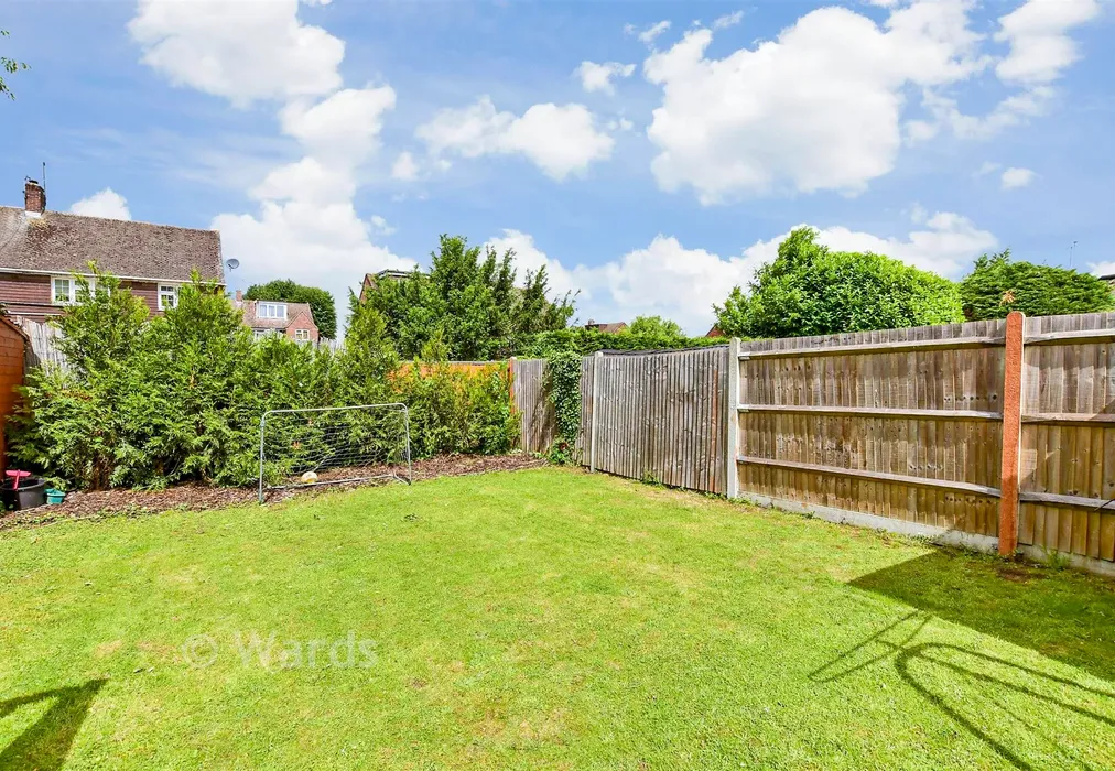 Rear Garden - Sycamore Drive, Greenacres, Aylesford, Kent - Wards of Kent