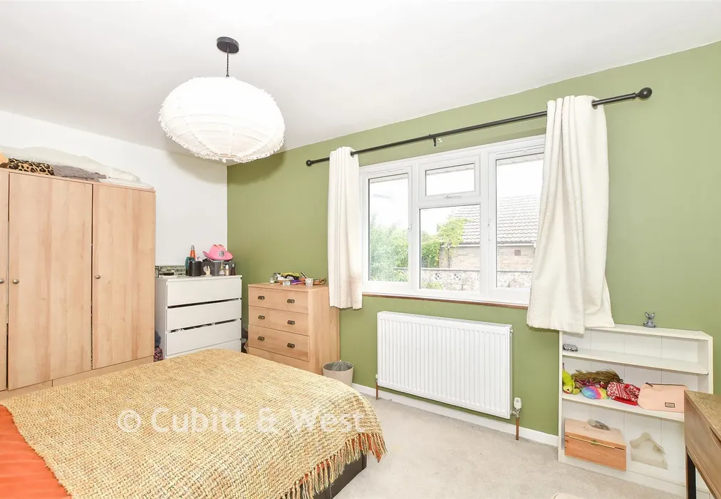 Bedroom 1 - Rudyard Close, Woodingdean, Brighton, East Sussex - Wards of Kent