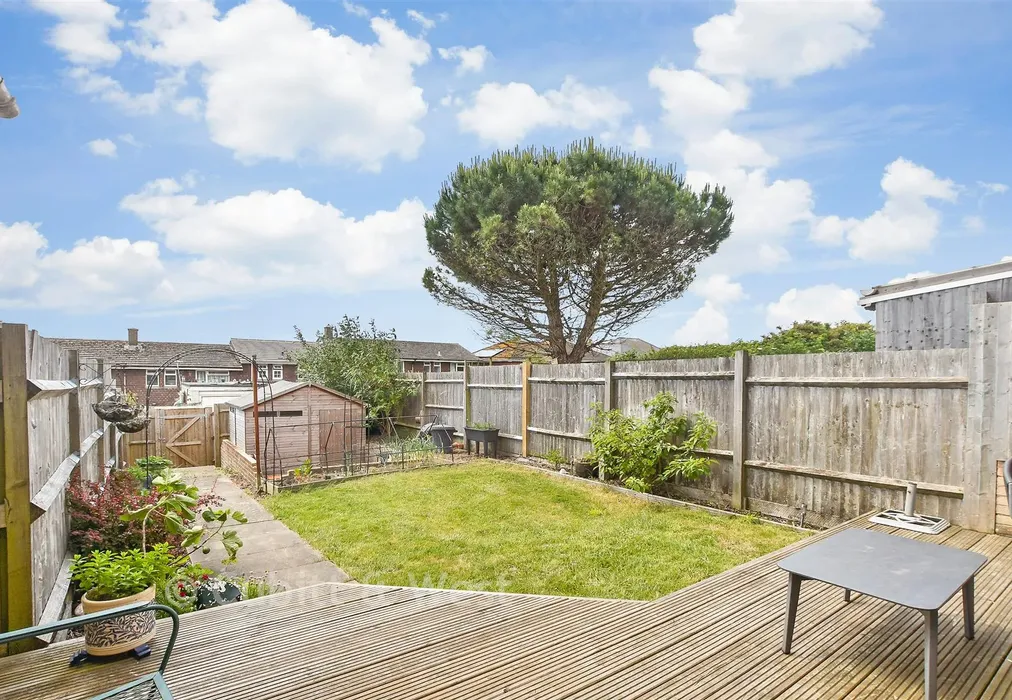 Rear Garden - Rudyard Close, Woodingdean, Brighton, East Sussex - Wards of Kent