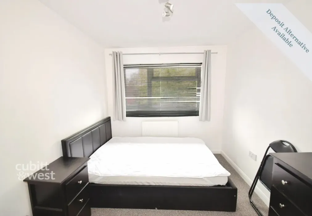 Bedroom - Northgate Road, Crawley, RH10 - Wards of Kent