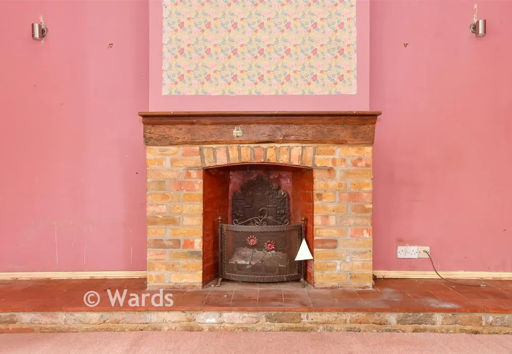 Internal Lifestyle Photograph - Bowling Street, Sandwich, Kent - Wards of Kent