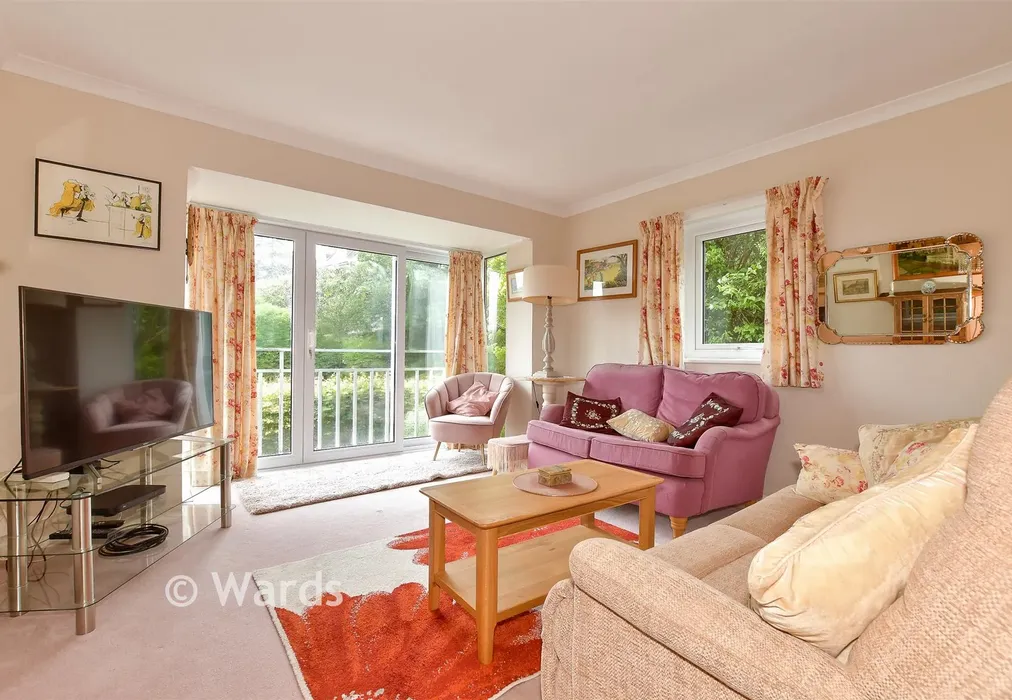 Lounge/Diner - Station Road, Hythe, Kent - Wards of Kent
