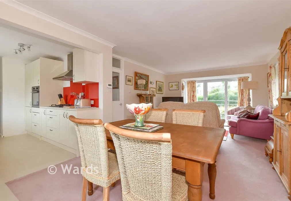 Lounge/Diner - Station Road, Hythe, Kent - Wards of Kent