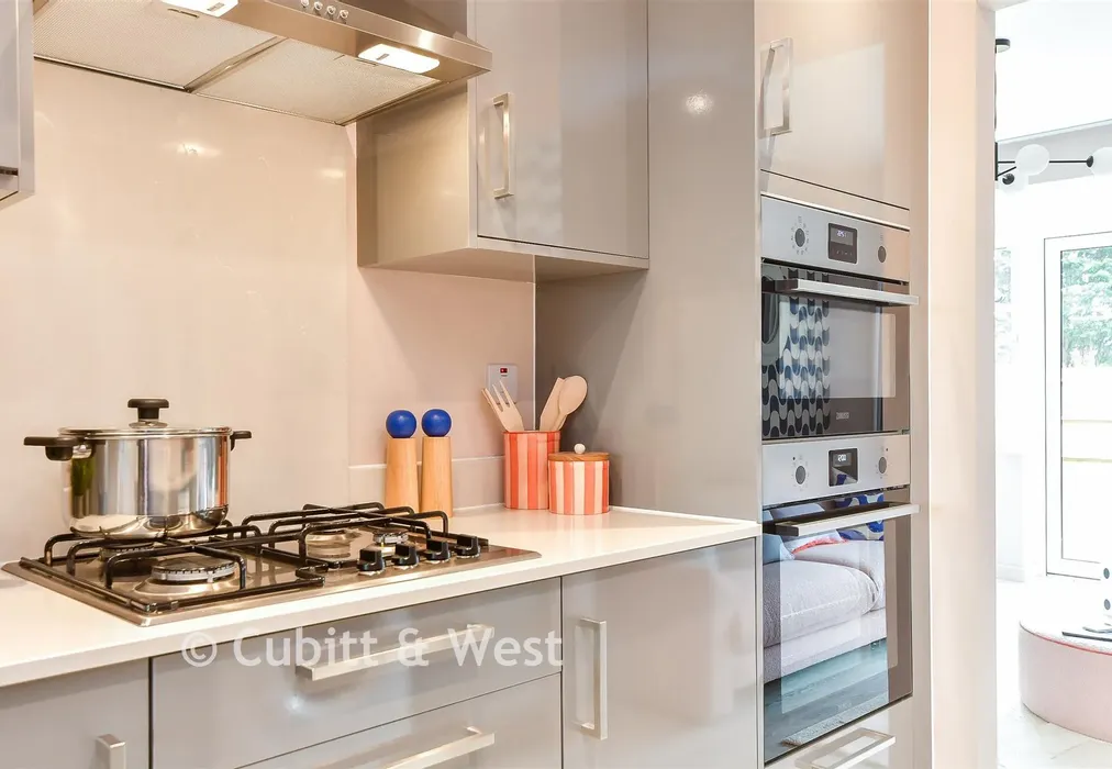 Internal Lifestyle Photograph - Elizabeth Square, Sword Street, Worthing, West Sussex - Wards of Kent