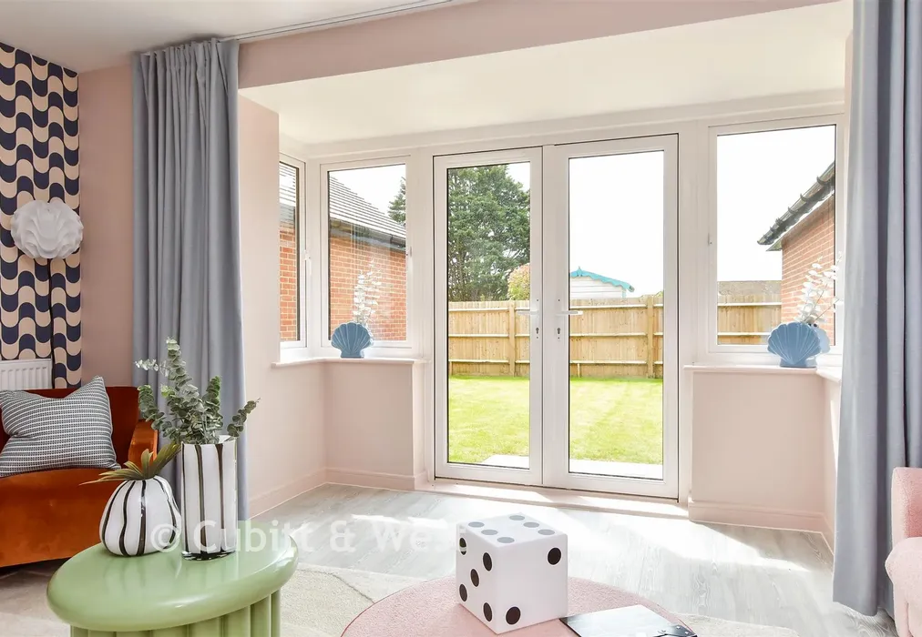 Internal Lifestyle Photograph - Elizabeth Square, Sword Street, Worthing, West Sussex - Wards of Kent