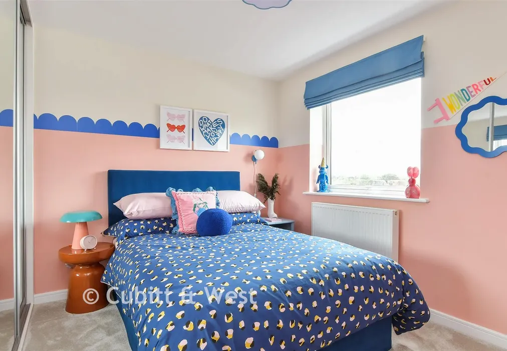 Bedroom 1 - Elizabeth Square, Sword Street, Worthing, West Sussex - Wards of Kent