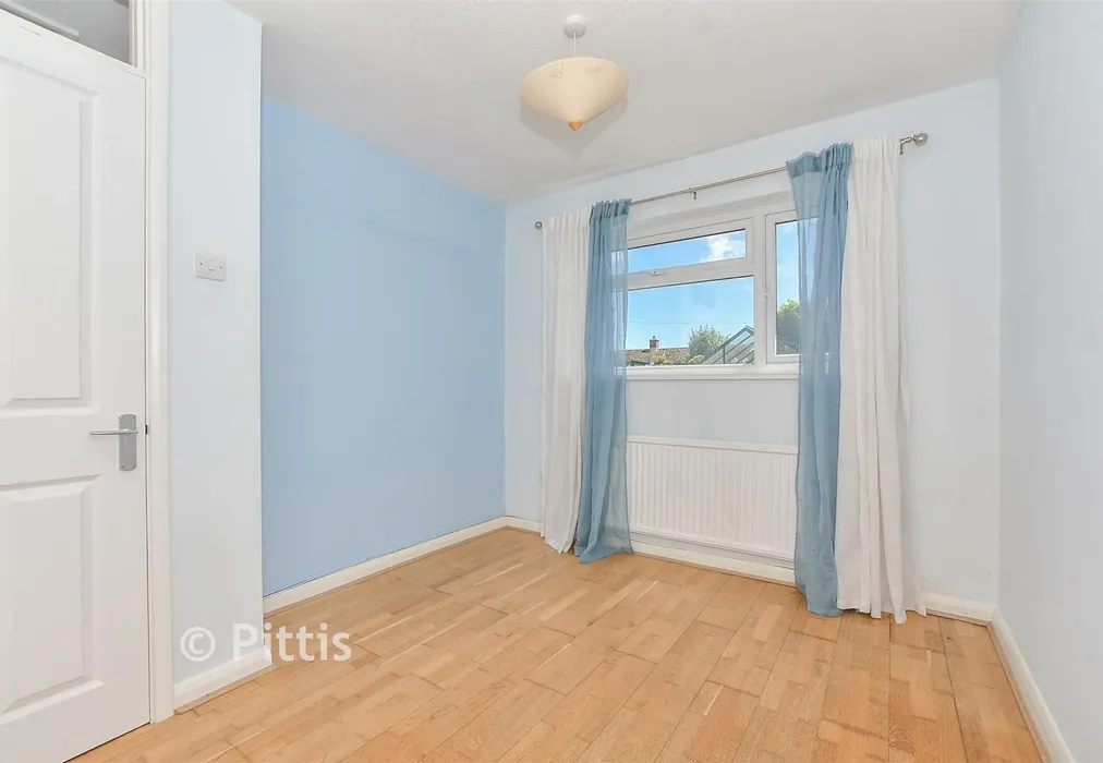 Bedroom 2 - Redlake Road, Freshwater, Isle of Wight - Wards of Kent