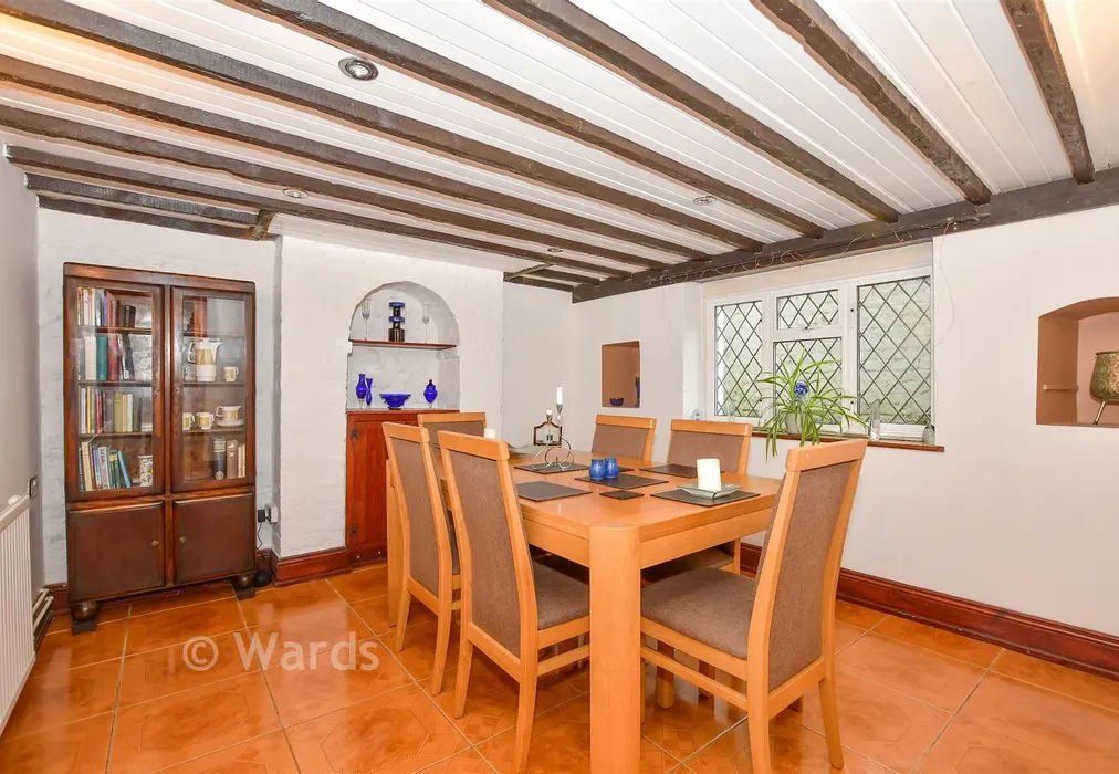 Dining Room - School Lane, Wouldham, Kent - Wards of Kent