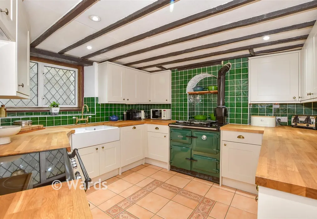 Kitchen - School Lane, Wouldham, Kent - Wards of Kent