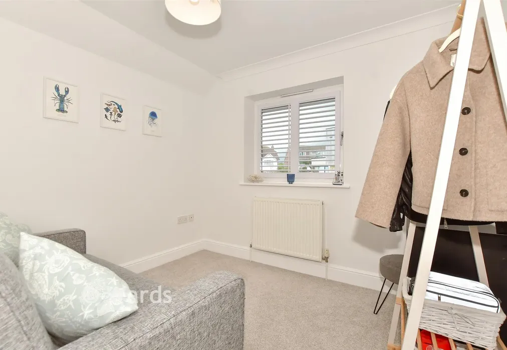 Bedroom 4 - High Ridge, Seabrook, Hythe, Kent - Wards of Kent
