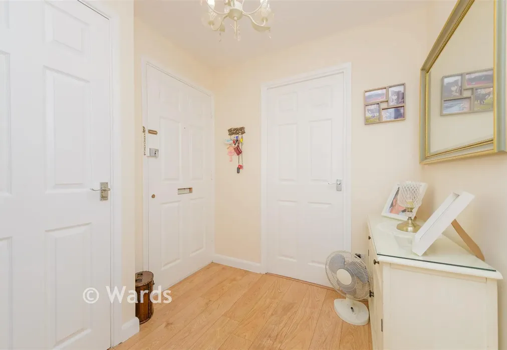 Entrance Hall - St. Edmund's Road, Dartford, Kent - Wards of Kent