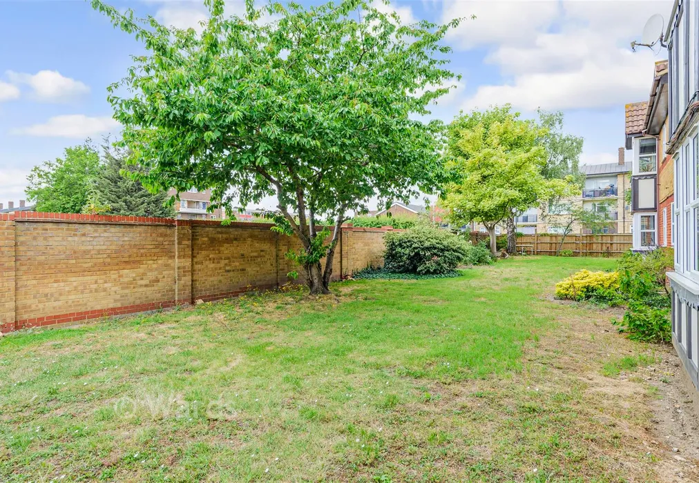 Communal Gardens - St. Edmund's Road, Dartford, Kent - Wards of Kent