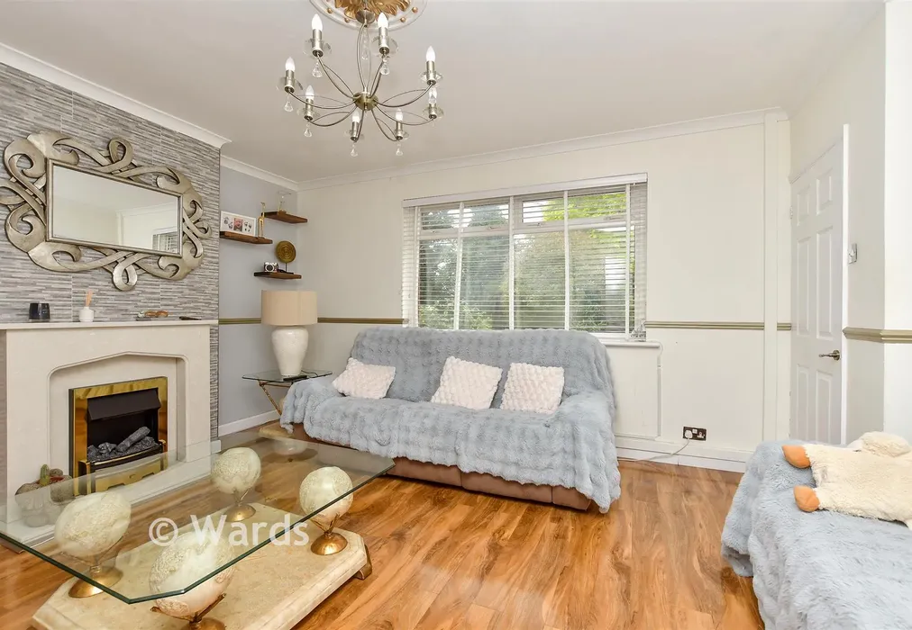 Lounge - Keycol Hill, Bobbing, Sittingbourne, Kent - Wards of Kent