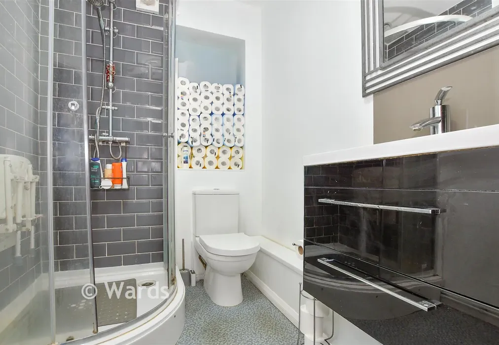 Downstairs Shower - Hubble Drive, Maidstone, Kent - Wards of Kent