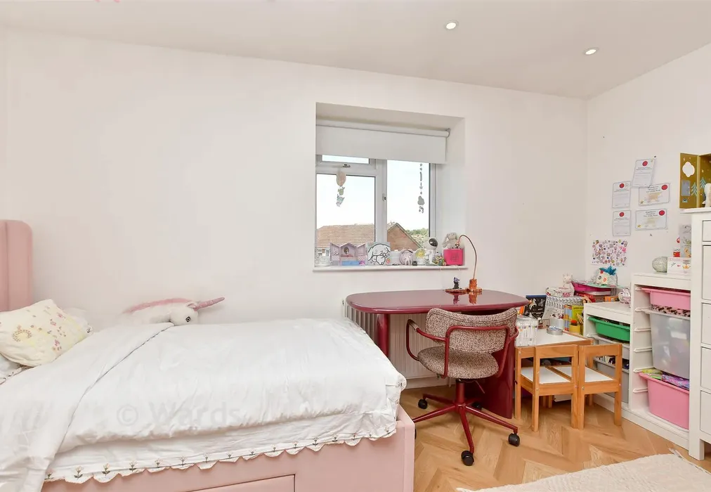 Bedroom 1 - Burmarsh Close, Walderslade, Chatham, Kent - Wards of Kent