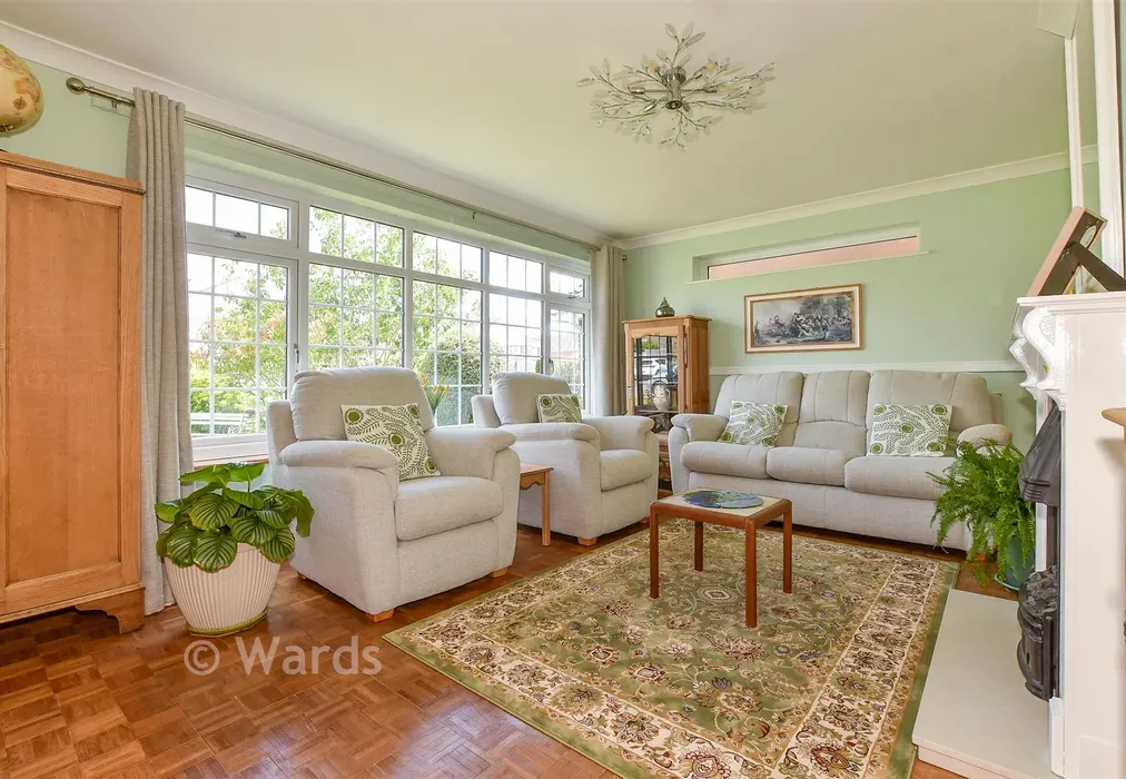 Lounge - Beacon Way, Lympne, Kent - Wards of Kent